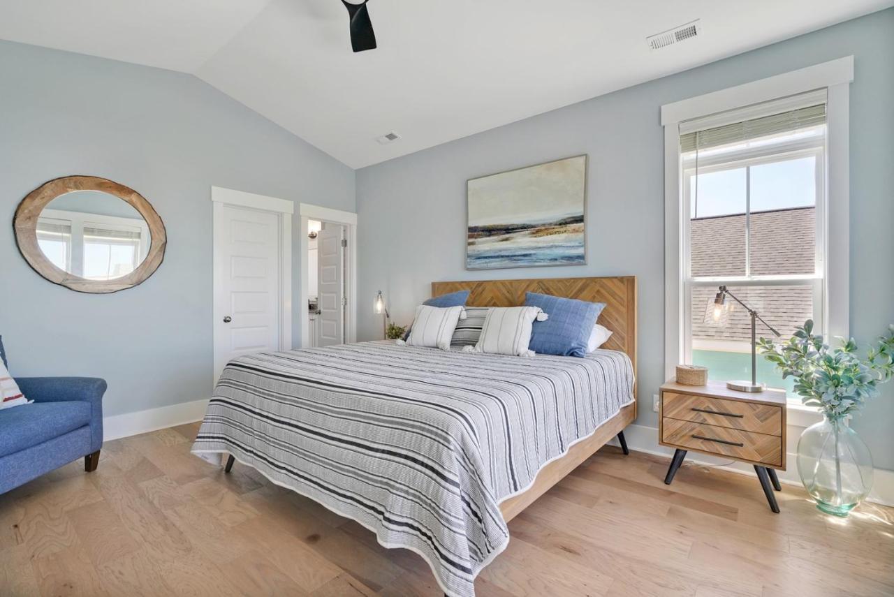 Seas The Day Oak Island Exterior foto