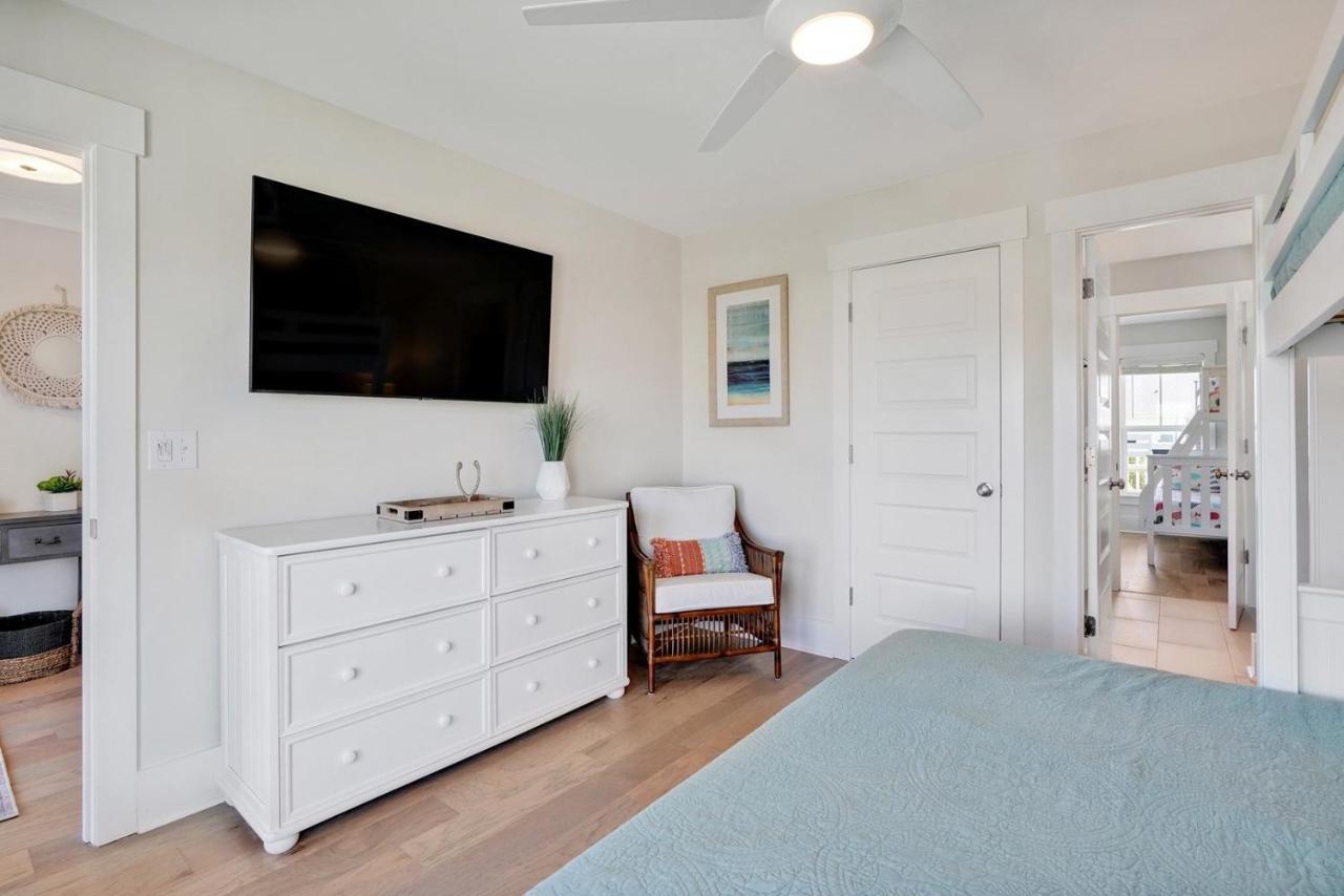 Seas The Day Oak Island Exterior foto