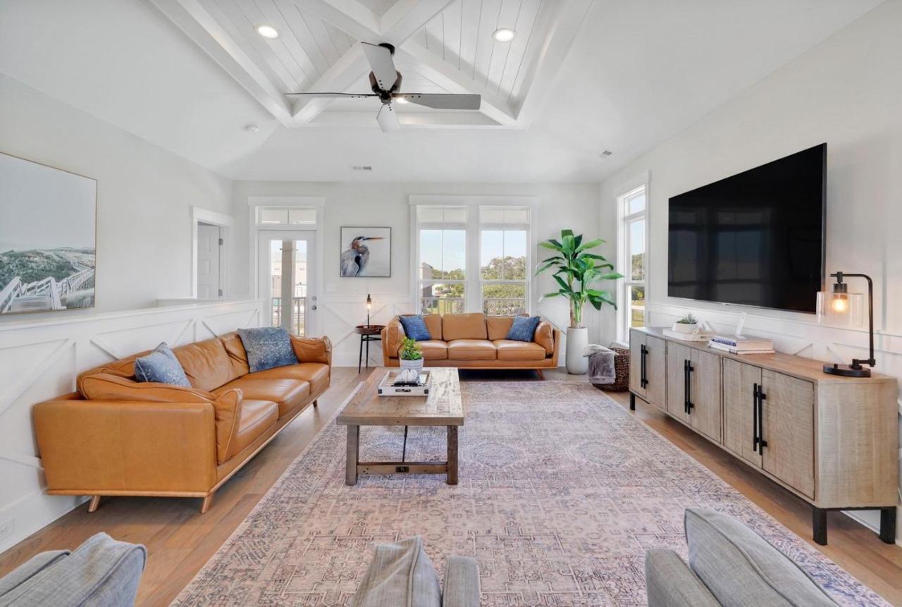Seas The Day Oak Island Exterior foto