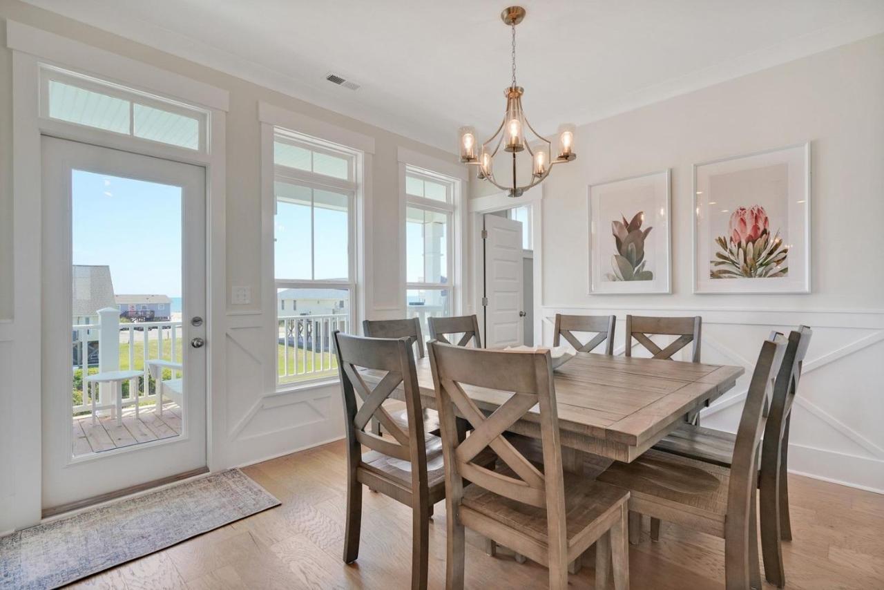Seas The Day Oak Island Exterior foto