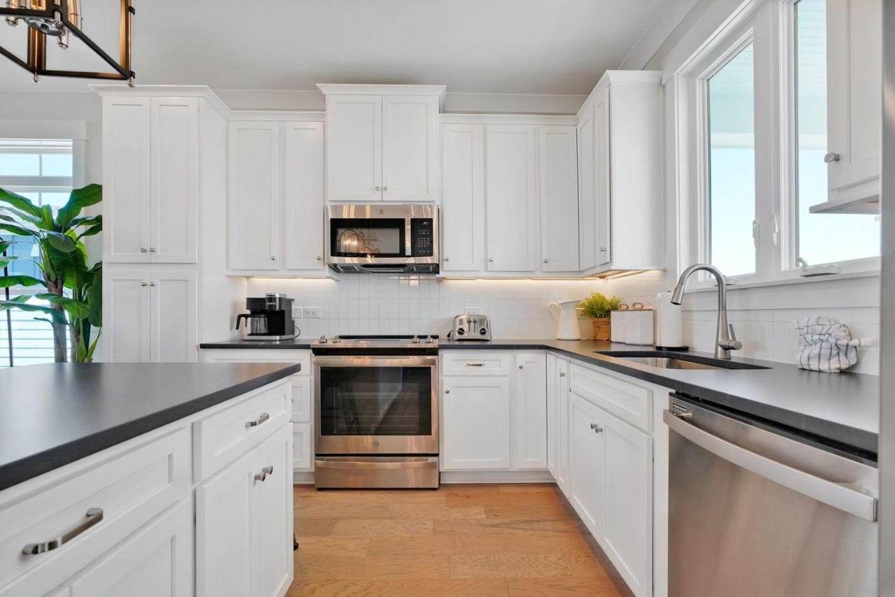 Seas The Day Oak Island Exterior foto